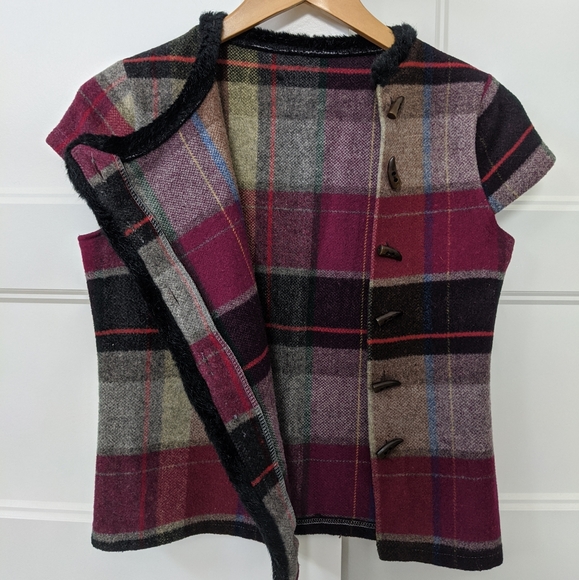 🔥Vintage Wool Tartan Button Up🔥 - Picture 7 of 10